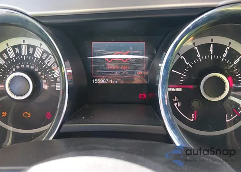 2013 Ford Mustang V6 Premium z USA, uszkodzony, nr VIN 1ZVBP8EM8D5243821